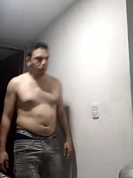 jeancarloscum12 online show from January 14, 2026, 4:49 am