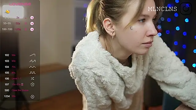 melanielwithu online show from December 13, 2025, 8:04 pm