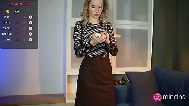 melanielwithu online show from November 6, 2025, 11:25 am