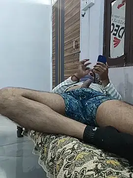 Snapshot of Lovingsol chatting on December 4, 2025, 5:28 am Lovingsol online show from December 4, 2025, 5:28 am