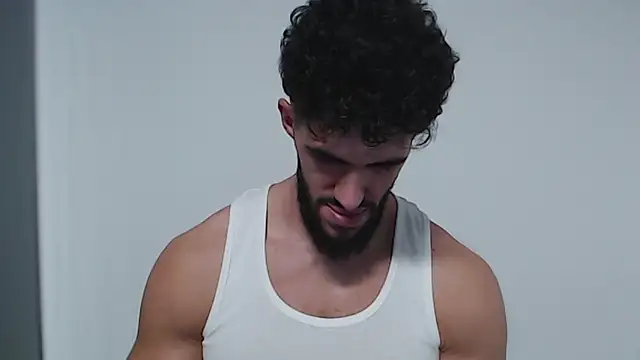 hiddenf online show from September 26, 2025, 8:38 pm