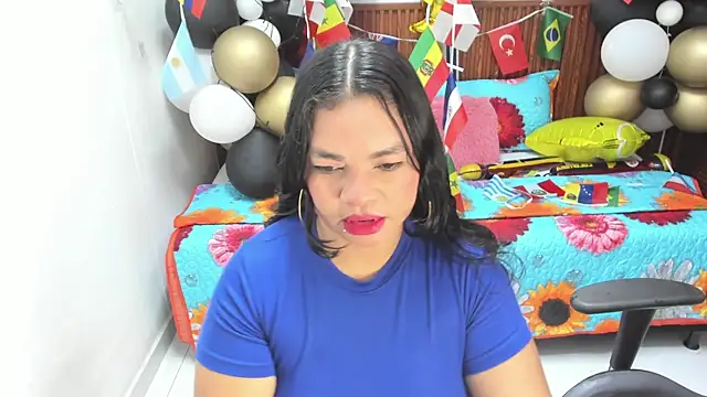 Cloe 35 online show from July 4, 2026, 8:02 pm
