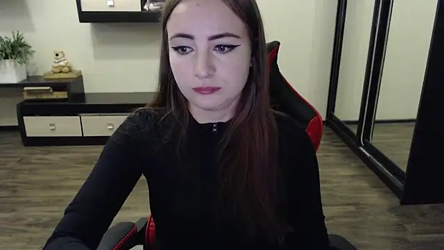 Laralianna online show from September 14, 2025, 1:55 pm