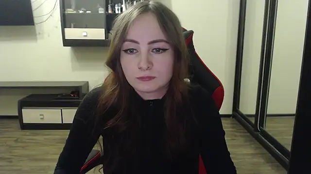 Laralianna online show from February 21, 2025, 4:37 pm