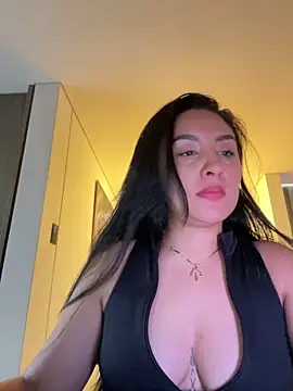 Snapshot of AnushaKumari chatting on March 16, 2026, 6:43 pm AnushaKumari online show from March 16, 2026, 6:43 pm