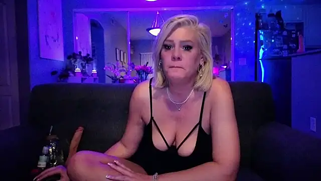 Lexi Shocker online show from February 20, 2026, 6:19 am