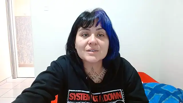 vaholiver online show from June 21, 2026, 4:02 pm
