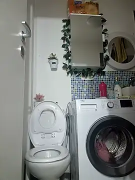 amanda-hornySeduction online show from September 19, 2025, 6:28 am