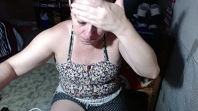 Barbiegomez online show from April 24, 2026, 9:06 pm