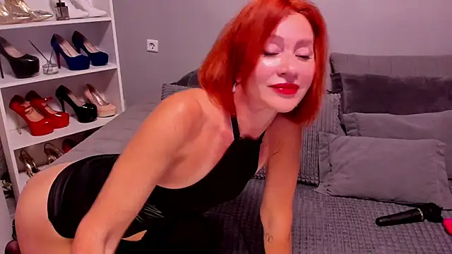 Jullia Moor online show from June 20, 2026, 12:26 am