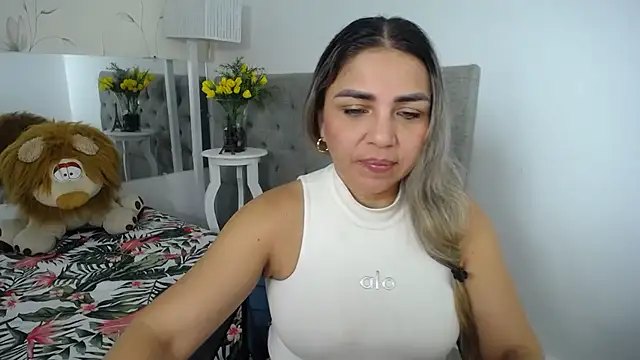 cum bigass online show from July 27, 2026, 12:23 pm