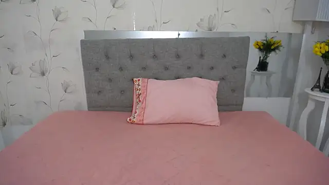 cum bigass online show from June 28, 2026, 12:11 pm