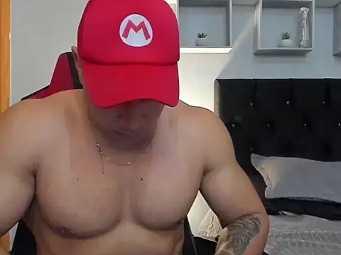tyler hank01 online show from May 14, 2026, 12:46 pm