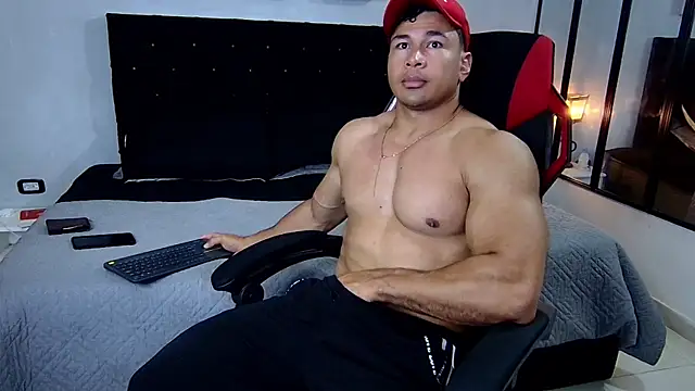 tyler hank01 online show from March 13, 2025, 1:40 pm