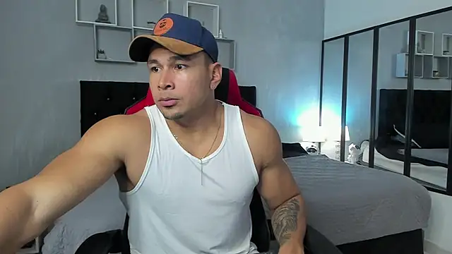 tyler hank01 online show from October 10, 2025, 8:53 pm