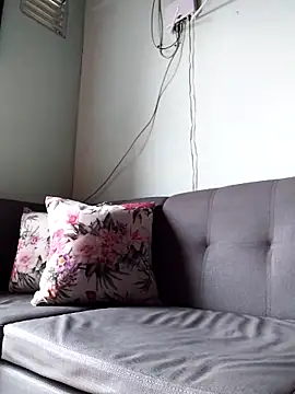 Snapshot of Monseratte21 chatting on October 11, 2025, 3:02 pm Monseratte21 online show from October 11, 2025, 3:02 pm