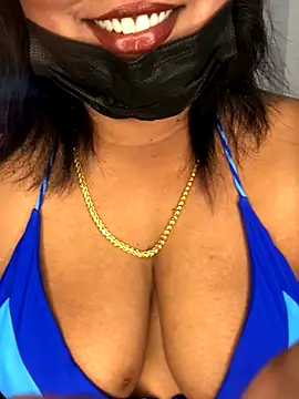  Cute ariana  online show from September 19, 2025, 6:28 am