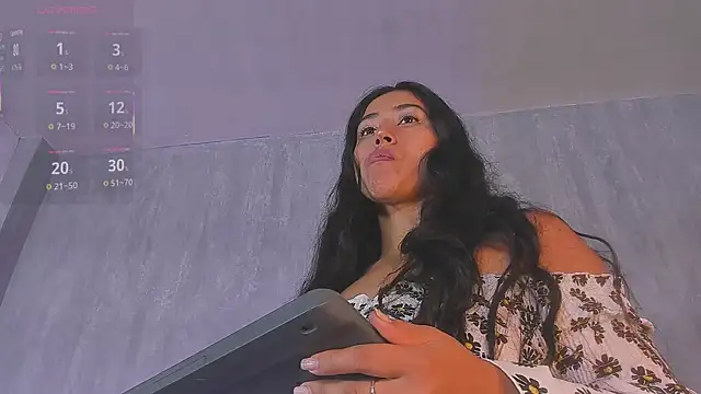 Valentinne z online show from September 14, 2025, 3:56 pm