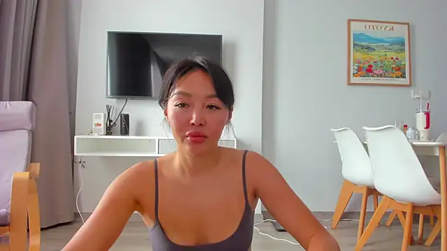 keiko hot online show from December 15, 2025, 2:06 am