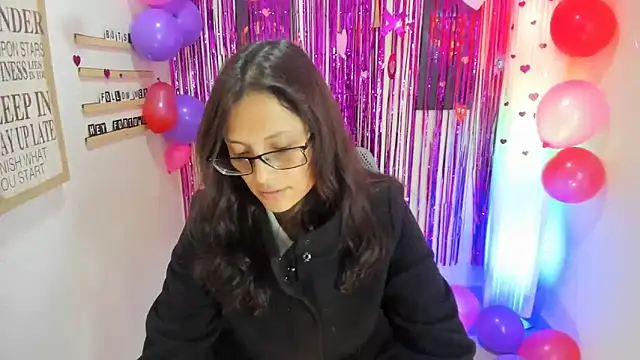 Kyomi chang online show from September 19, 2025, 1:15 pm