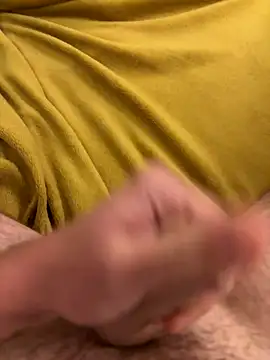 MagicKenzo99 online show from October 15, 2025, 3:20 pm