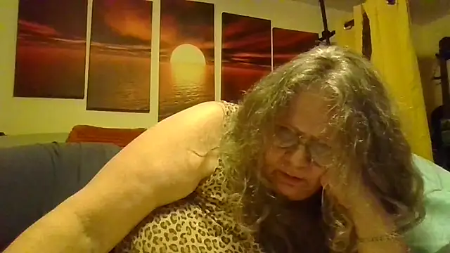 DestineeLoverGirl online show from June 17, 2026, 1:21 pm