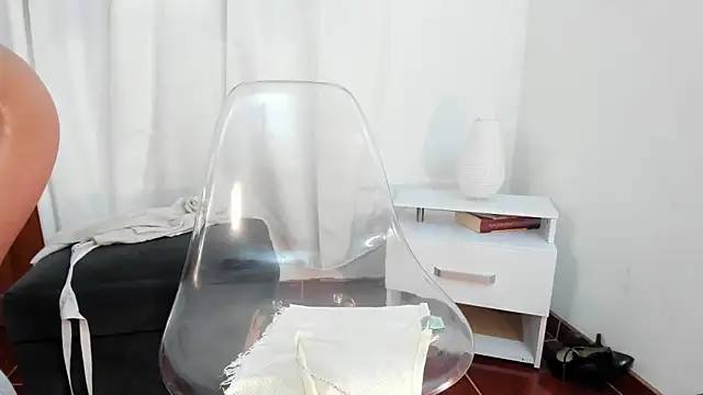 melisa es online show from March 15, 2025, 2:03 am