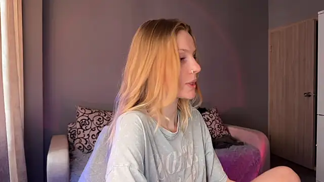 Chanel Gill online show from September 18, 2025, 6:38 am