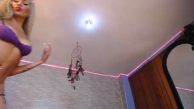 hornytsblonde online show from March 19, 2025, 4:34 pm