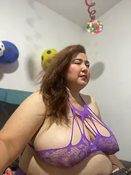 Snapshot of Allyson_Devil chatting on July 2, 2026, 7:42 pm Allyson Devil online show from July 2, 2026, 7:42 pm