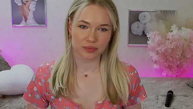 Veronika Mitchel online show from March 16, 2025, 7:38 pm