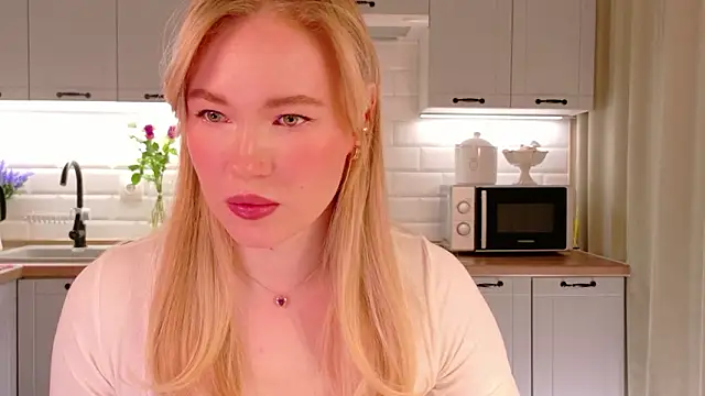 Veronika Mitchel online show from February 16, 2026, 4:16 pm