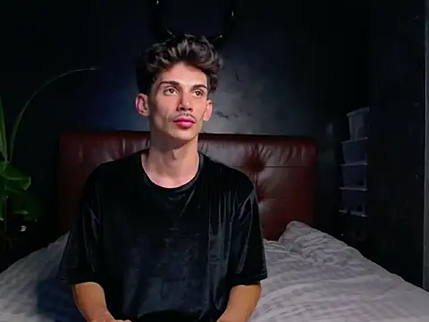 DanielCrush1 online show from October 4, 2025, 6:09 pm