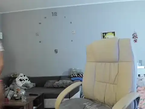 Orchideaxx online show from March 9, 2025, 1:59 pm