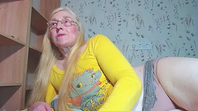 Snapshot of MadamBombShell chatting on June 20, 2026, 7:46 am MadamBombShell online show from June 20, 2026, 7:46 am