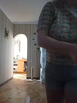 Snapshot of BustyBlond chatting on July 1, 2026, 5:41 am BustyBlond online show from July 1, 2026, 5:41 am