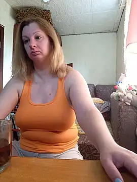 Snapshot of BustyBlond chatting on June 25, 2026, 3:59 am BustyBlond online show from June 25, 2026, 3:59 am