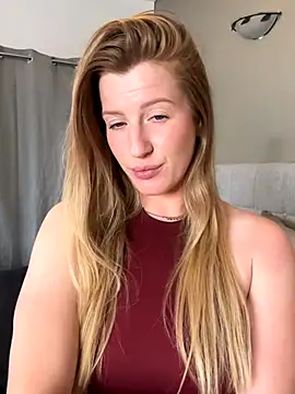 FoxyFrenchy online show from September 29, 2025, 4:23 pm