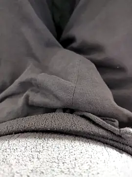 Elixire1 online show from November 18, 2025, 5:27 pm