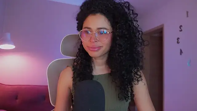 GabriSaenz online show from January 31, 2025, 11:56 pm