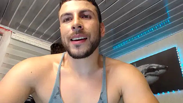 bayronfit online show from May 25, 2026, 12:43 am