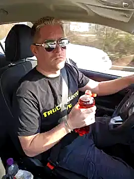 Trucker Hunter online show from March 9, 2025, 9:46 am