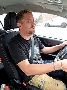 Trucker Hunter online show from January 18, 2025, 12:15 pm