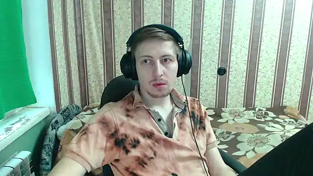 darienlarge online show from November 7, 2025, 11:04 am