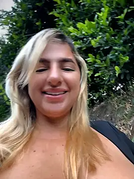Snapshot of sammyqueenx21 chatting on July 15, 2026, 12:23 pm sammyqueenx21 online show from July 15, 2026, 12:23 pm