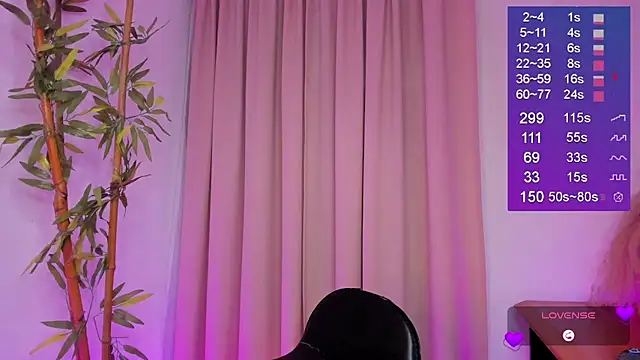 Bella-White online show from September 18, 2025, 3:59 pm