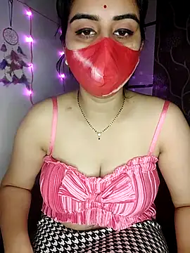 Snapshot of Nisha_candy chatting on February 19, 2025, 7:05 pm Nisha candy online show from February 19, 2025, 7:05 pm