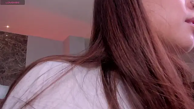 ErikaBenz  online show from June 11, 2026, 8:17 pm
