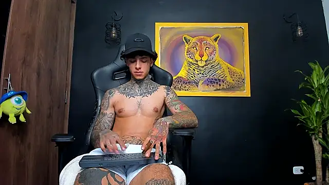 Snapshot of Aron_ford chatting on January 29, 2025, 2:30 am Aron ford online show from January 29, 2025, 2:30 am