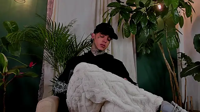 Aron ford online show from June 26, 2026, 2:39 am